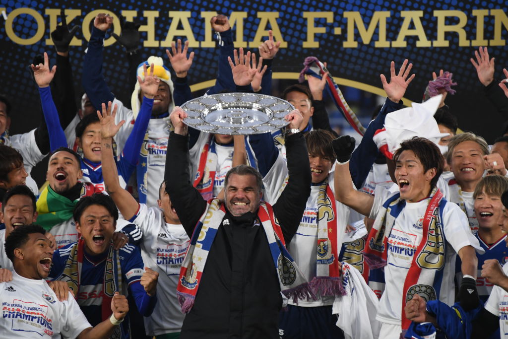 Ange Postecoglou with the J1 League Championship