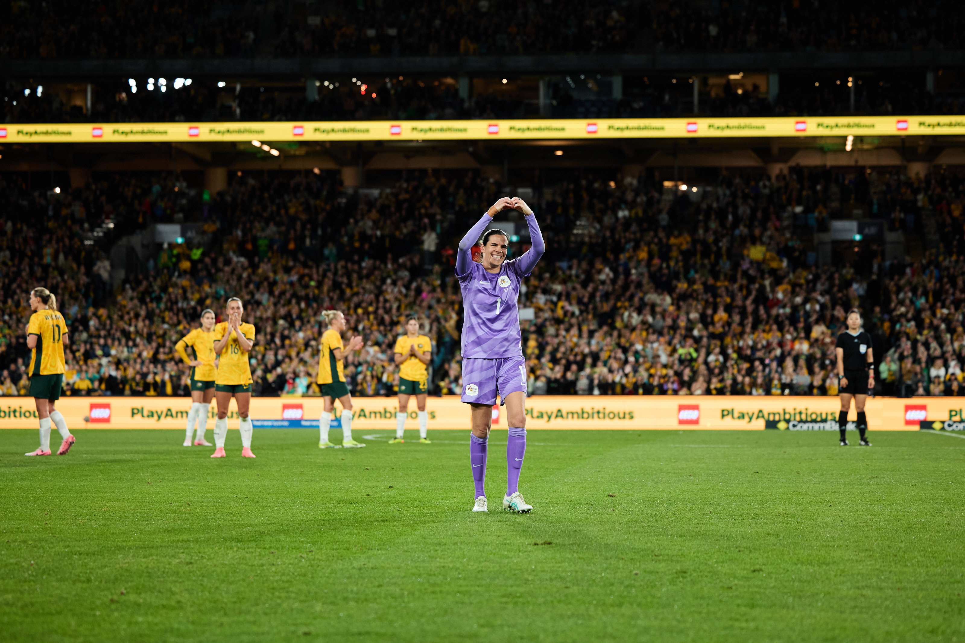 Lydia Williams leaves the pitch for the last time during Australia's game against China PR in June 2024 at Accor Stadium, Sydney. (Photo: Rachel Bach/By The White Line)