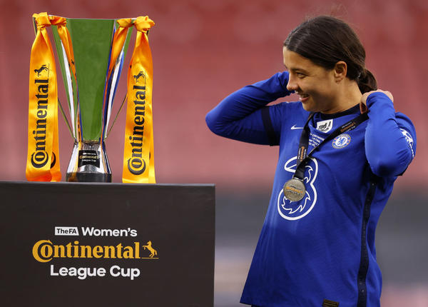 Sam Kerr hat-trick guides Chelsea to Conti Cup trophy