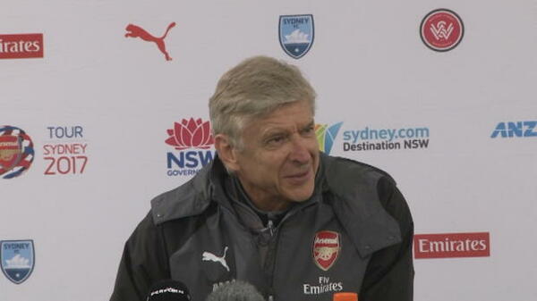 Wenger admits Redmayne mistake