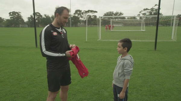 Yoshi meets Reds' skipper