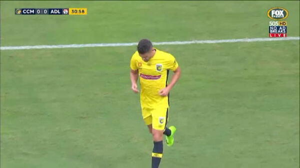 Reds off bottom after downing Mariners
