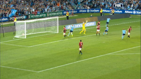 Ninkovic wins the derby