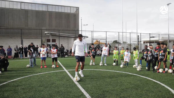 Kusini Yengi and Nestory Irankunda visit Football Australia’s Multicultural Settlement Program in Perth