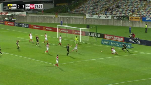 Smeltz nets first of season