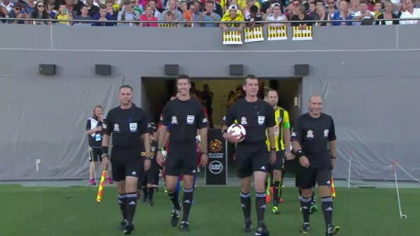 Wellington Phoenix v Adelaide United match highlights