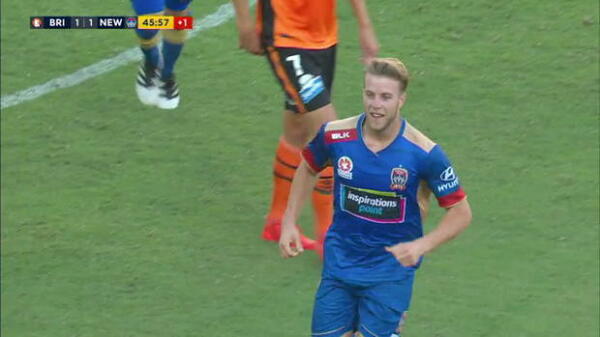 Hoole's howitzer against Roar