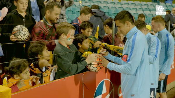 Fans get around Caltex Socceroos