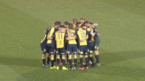 Central Coast edge Wolves in the Cup