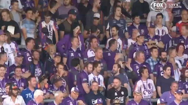 Perth Glory v Western Sydney first-half highlights