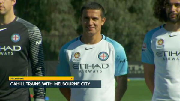 Cahill trains with City