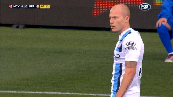 Mooy's masterclass destroys Glory